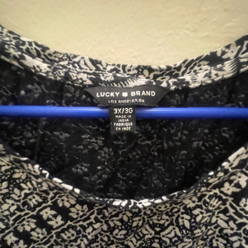 Lucky Brand Monochrome Patterned Blouse - Picture 2 of 5